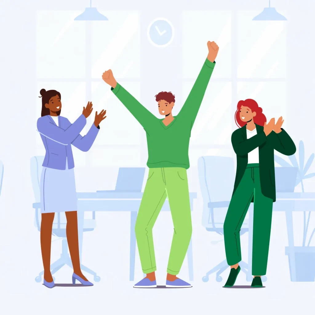 Trois collègues motivés qui s'encouragent entre eux